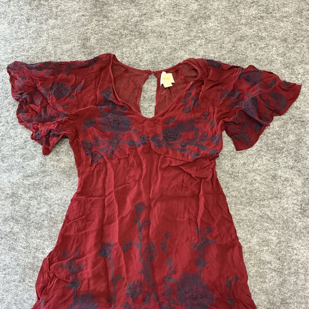 Maeve Burgundy Navy Blue Floral Flowy Cap Sleeve Key Hole Back Midi Dress A25